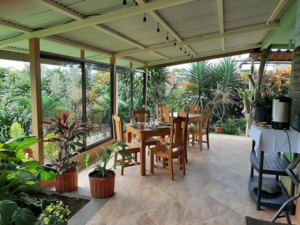 Marita'S Bed And Breakfast Nuevo Arenal Exteriör bild